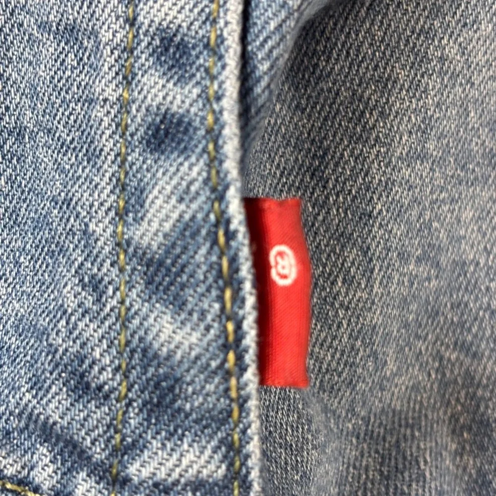 Levis levi 502